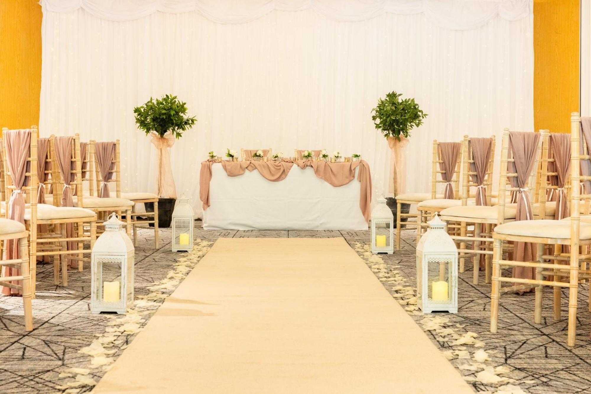 Holiday Inn Newcastle Gosforth Park By Ihg Seaton Burn Exteriör bild